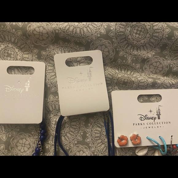 Three set  stitch Walt Disney World parks summer necklace bracelet & earrings - Picture 5 of 9